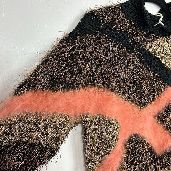 NWT Boutique Eyelash Metallic Threads Pullover Sweater Size M - Picture 2 of 8